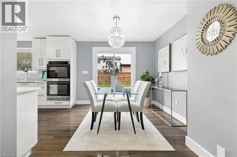 441 Withnell Crescent Oakville ON L6L 3M1
