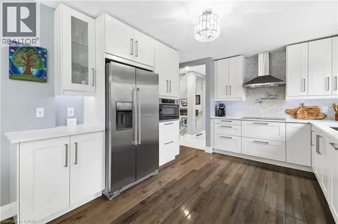 441 Withnell Crescent Oakville ON L6L 3M1