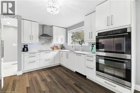 441 Withnell Crescent Oakville ON L6L 3M1