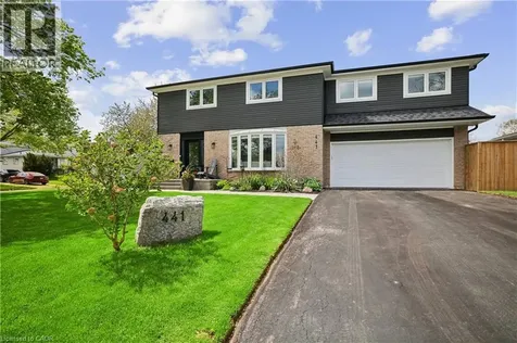 441 Withnell Crescent Oakville ON L6L 3M1