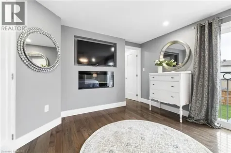 441 Withnell Crescent Oakville ON L6L 3M1