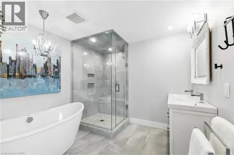 441 Withnell Crescent Oakville ON L6L 3M1