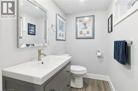 441 Withnell Crescent Oakville ON L6L 3M1