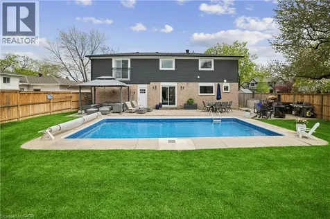 441 Withnell Crescent Oakville ON L6L 3M1