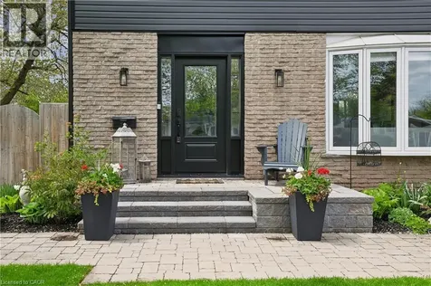 441 Withnell Crescent Oakville ON L6L 3M1