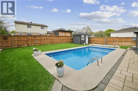 441 Withnell Crescent Oakville ON L6L 3M1