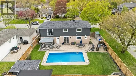441 Withnell Crescent Oakville ON L6L 3M1