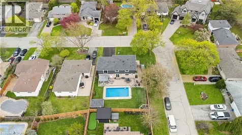 441 Withnell Crescent Oakville ON L6L 3M1