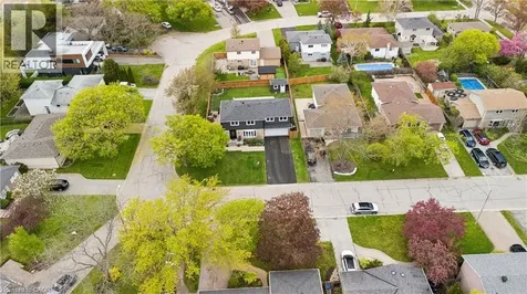 441 Withnell Crescent Oakville ON L6L 3M1