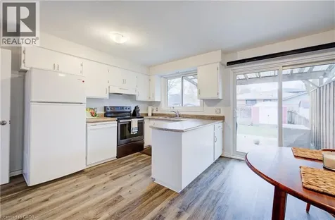88 Westwood Drive Kitchener ON N2M 2K6