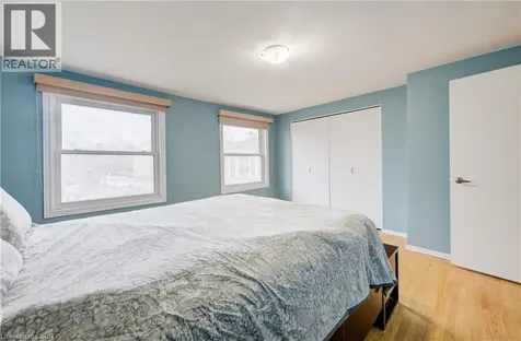 88 Westwood Drive Kitchener ON N2M 2K6