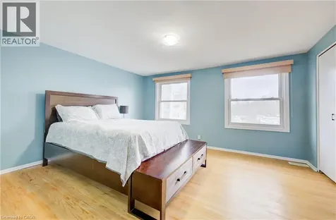 88 Westwood Drive Kitchener ON N2M 2K6