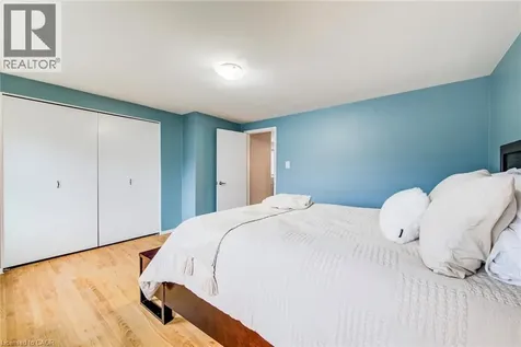 88 Westwood Drive Kitchener ON N2M 2K6