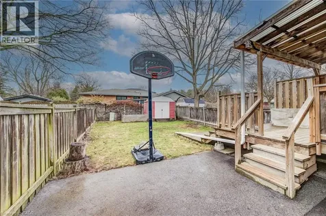 88 Westwood Drive Kitchener ON N2M 2K6