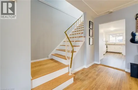 88 Westwood Drive Kitchener ON N2M 2K6
