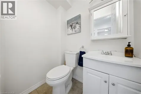 32 Mowat Boulevard Kitchener ON N2E 1X4