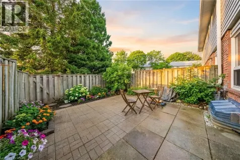 32 Mowat Boulevard Kitchener ON N2E 1X4