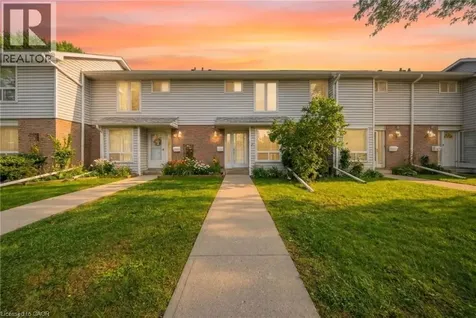 32 Mowat Boulevard Kitchener ON N2E 1X4