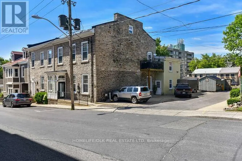 32 Apple Street Brockville ON K6V 4X8