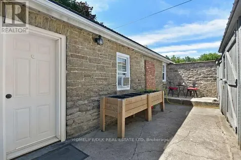 32 Apple Street Brockville ON K6V 4X8