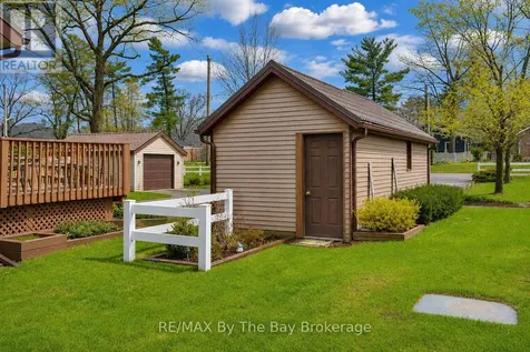 39 Old Mosley Street Wasaga Beach ON L9Z 2J8