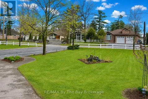 39 Old Mosley Street Wasaga Beach ON L9Z 2J8