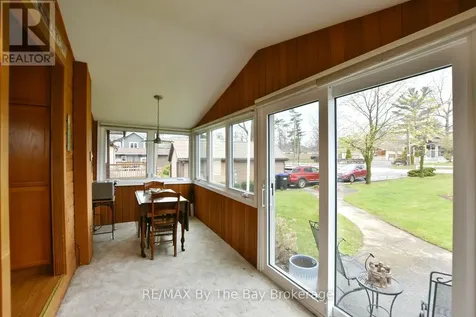 39 Old Mosley Street Wasaga Beach ON L9Z 2J8