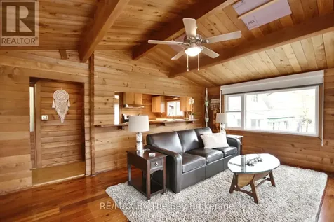 39 Old Mosley Street Wasaga Beach ON L9Z 2J8