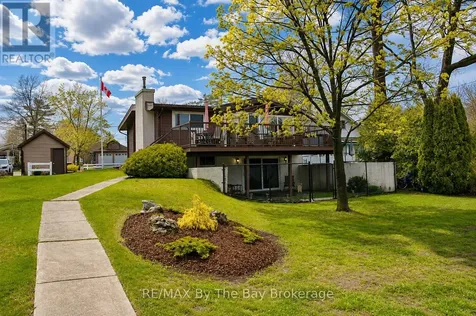 39 Old Mosley Street Wasaga Beach ON L9Z 2J8