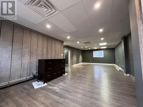 32 Matchedash Street North Orillia ON L3V 4T5