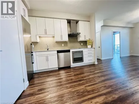 2081 Fairview Street Burlington ON L7R 2C8