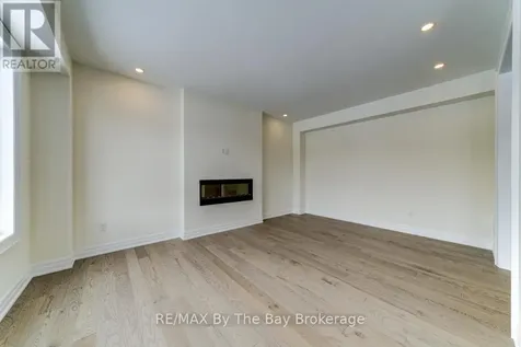 182 Mapleside Drive Wasaga Beach ON L9Z 0L4