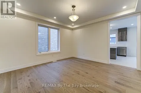 182 Mapleside Drive Wasaga Beach ON L9Z 0L4
