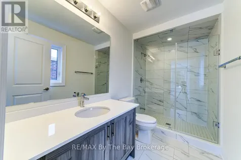 182 Mapleside Drive Wasaga Beach ON L9Z 0L4