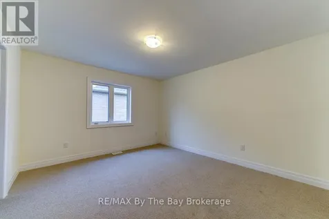 182 Mapleside Drive Wasaga Beach ON L9Z 0L4