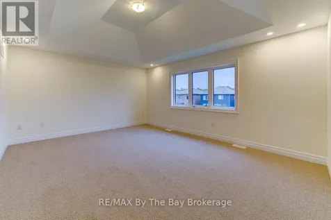 182 Mapleside Drive Wasaga Beach ON L9Z 0L4