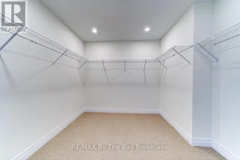 182 Mapleside Drive Wasaga Beach ON L9Z 0L4
