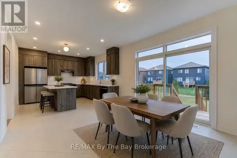 182 Mapleside Drive Wasaga Beach ON L9Z 0L4