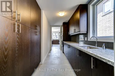 174 Mapleside Drive Wasaga Beach ON L9Z 0L4