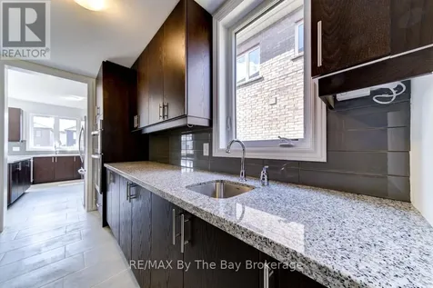 174 Mapleside Drive Wasaga Beach ON L9Z 0L4