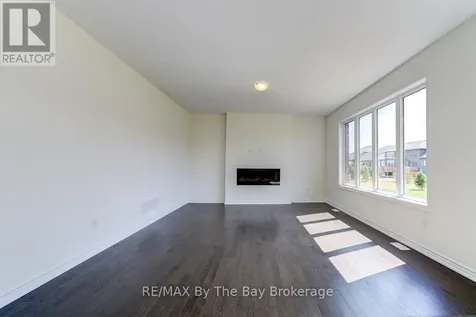 174 Mapleside Drive Wasaga Beach ON L9Z 0L4