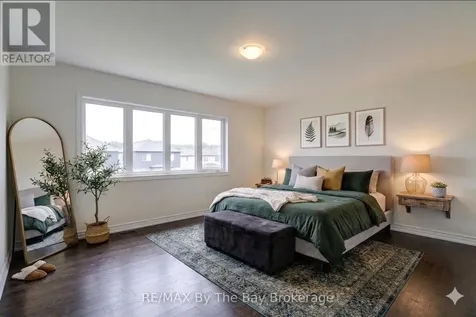 174 Mapleside Drive Wasaga Beach ON L9Z 0L4