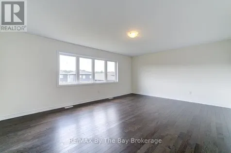 174 Mapleside Drive Wasaga Beach ON L9Z 0L4