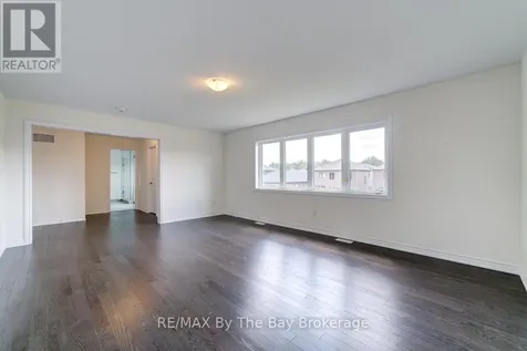 174 Mapleside Drive Wasaga Beach ON L9Z 0L4