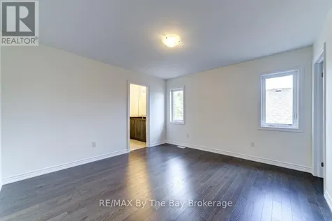 174 Mapleside Drive Wasaga Beach ON L9Z 0L4