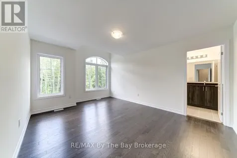174 Mapleside Drive Wasaga Beach ON L9Z 0L4
