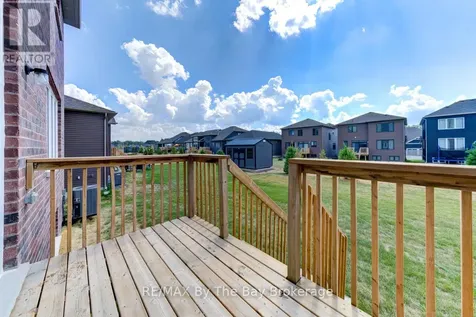 174 Mapleside Drive Wasaga Beach ON L9Z 0L4