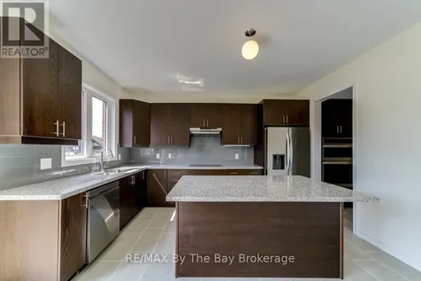 174 Mapleside Drive Wasaga Beach ON L9Z 0L4