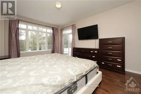 404 Kilmarnock Way Ottawa ON K2J 0M6