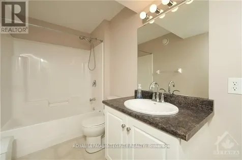 404 Kilmarnock Way Ottawa ON K2J 0M6